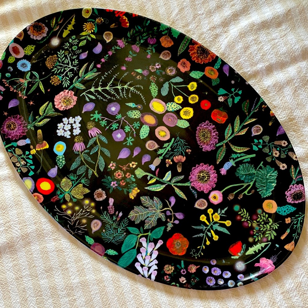 Lovely serving platter NWT greenbox art & culture. Art by HALPIN